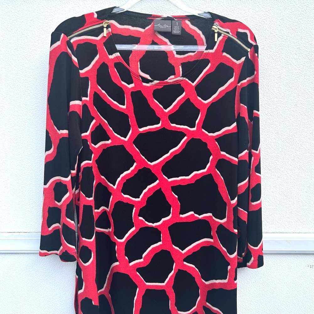 Chicos Travelers WOMENS Top Sz M 1 Artsy 3/4 Sleeve Tunic Stretch Going Out - Picture 2 of 11